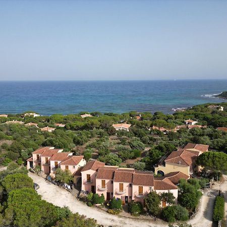 Residence "Il Sestante" Cala Liberotto Εξωτερικό φωτογραφία